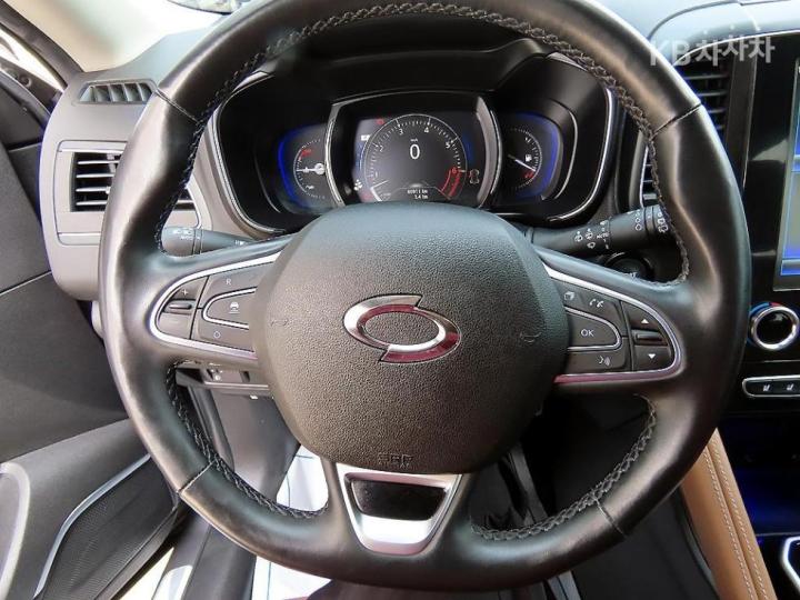 Renault QM6 2.0 GDe 2WD RE Signature 9