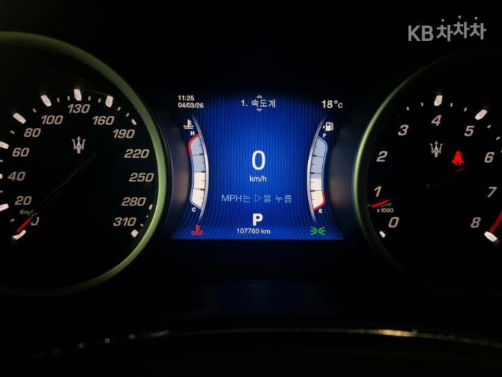 Maserati Ghibli 3.0 V6 10