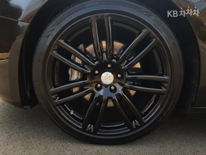 Maserati Ghibli 3.0 V6 6