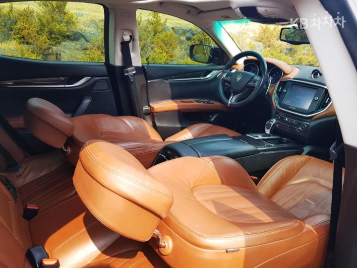 Maserati Ghibli 3.0 V6 7