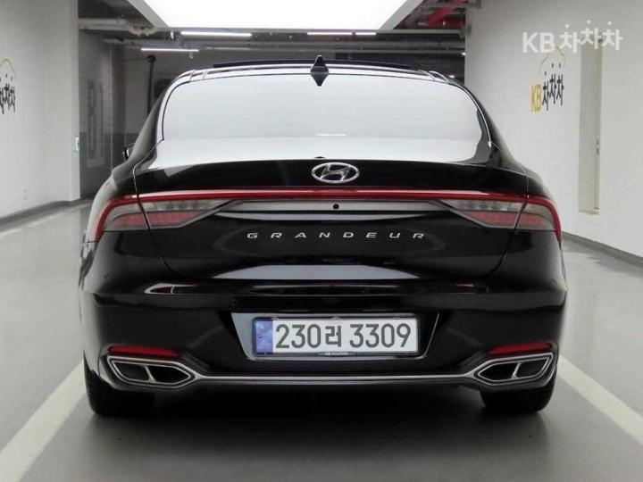 Hyundai Grandeur Hybrid 2.4 Calligraphy 4