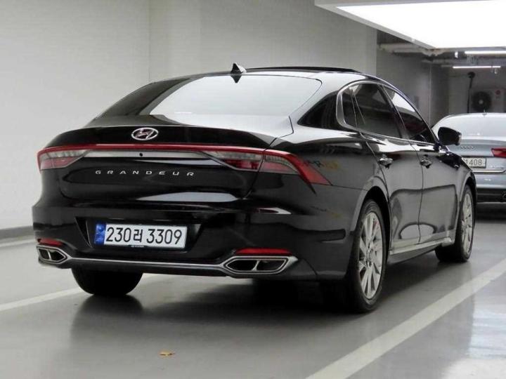 Hyundai Grandeur Hybrid 2.4 Calligraphy 5