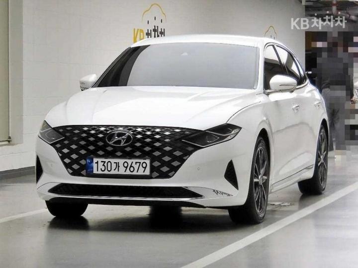 Hyundai Grandeur 2.5 Premium 3