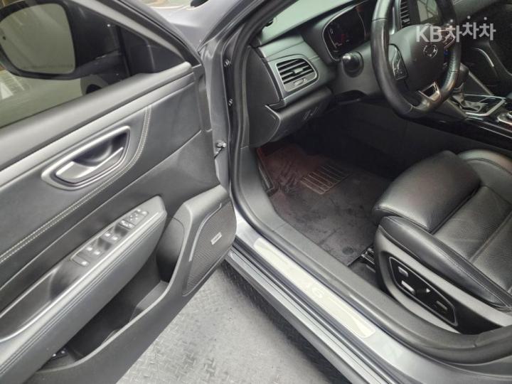 Renault SM6 2.0 LPe RE 8