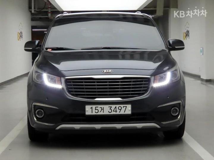 Kia Carnival 2.2 Diesel Luxury