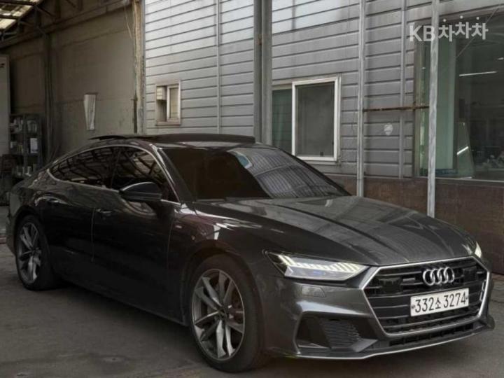 Audi A7 4K8 55 TFSI Quattro Premium 2
