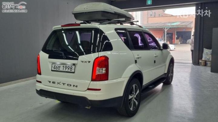 KG Mobility (Ssangyong) Rexton W 4WD RX7 Luxury 3