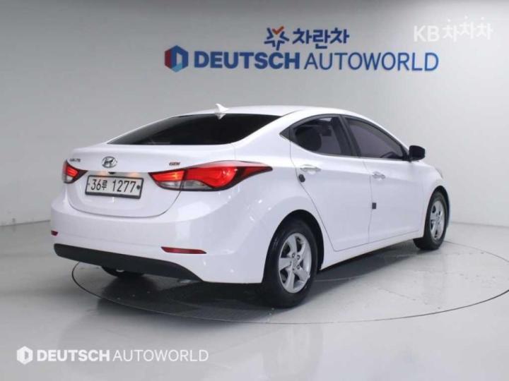 Hyundai Avante 1.6 GDi Smart Base Type 3
