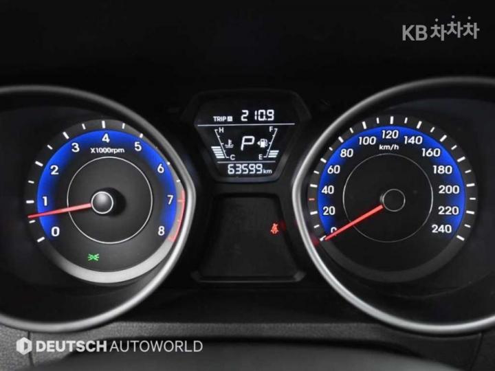 Hyundai Avante 1.6 GDi Smart Base Type 9