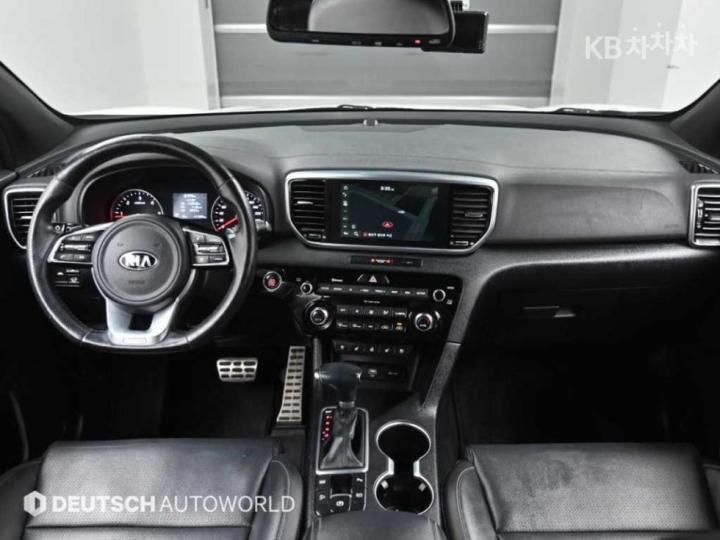 Kia Sportage The Bold 2.0 Diesel 2WD Signature 8