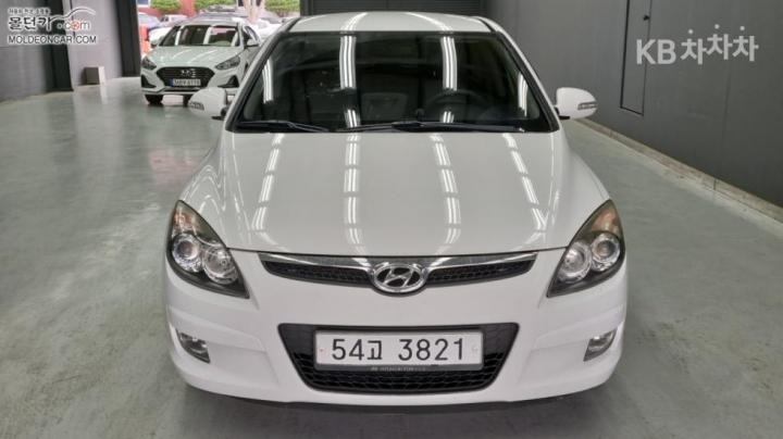 Hyundai i30 1.6 VVT Luxury 4