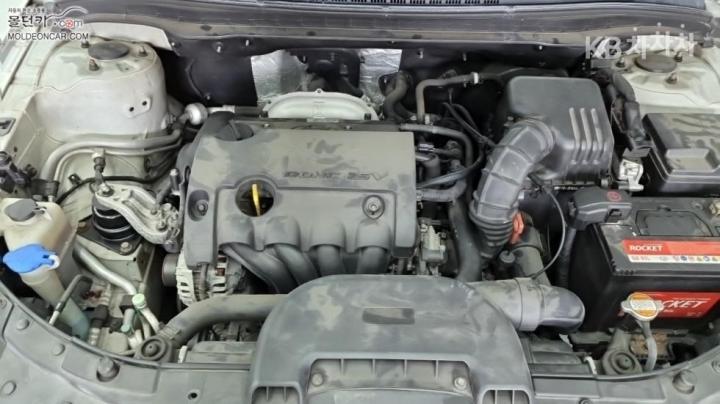 Hyundai i30 1.6 VVT Luxury 9