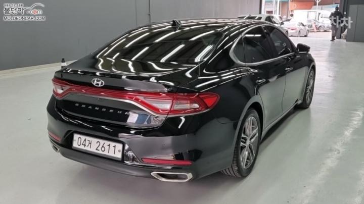 Hyundai Grandeur IG 3.0 Exclusive Base Type 3