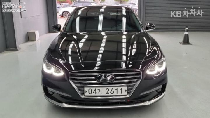 Hyundai Grandeur IG 3.0 Exclusive Base Type 4