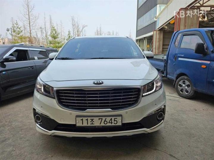 Kia Carnival 2.2 Diesel Prestige