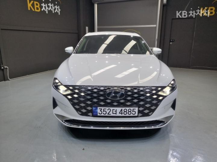 Hyundai Grandeur Hybrid 2.4 Exclusive 2