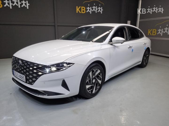 Hyundai Grandeur Hybrid 2.4 Exclusive 3
