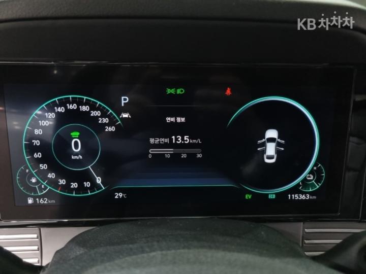 Hyundai Grandeur Hybrid 2.4 Exclusive 6