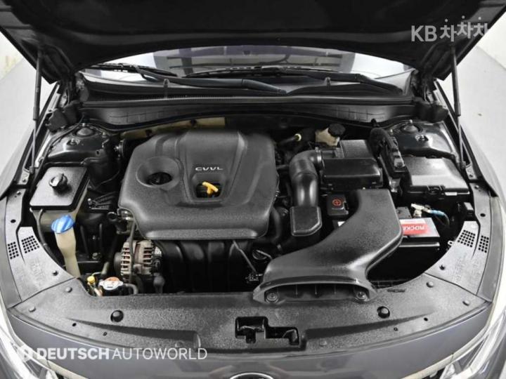 Kia K5 2.0 Gasoline MX Prestige 7