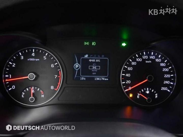 Kia K5 2.0 Gasoline MX Prestige 9