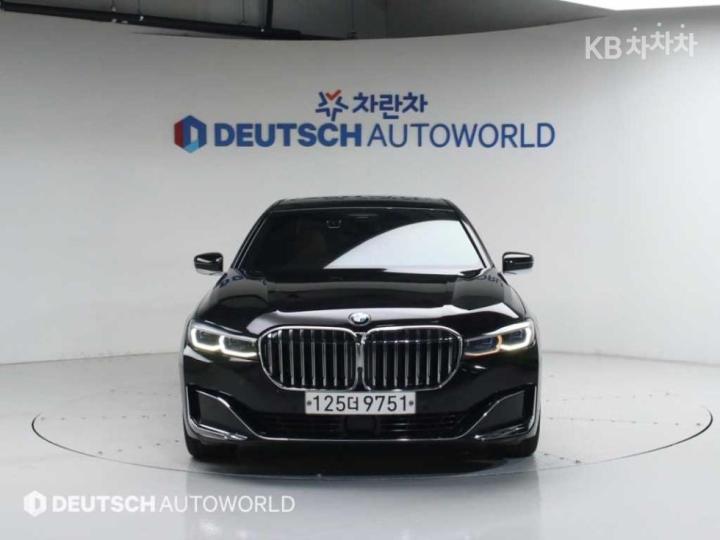 BMW 7 Series G11 730Ld xDrive Design Pure Excellence 4