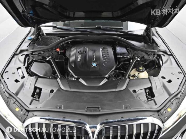 BMW 7 Series G11 730Ld xDrive Design Pure Excellence 7