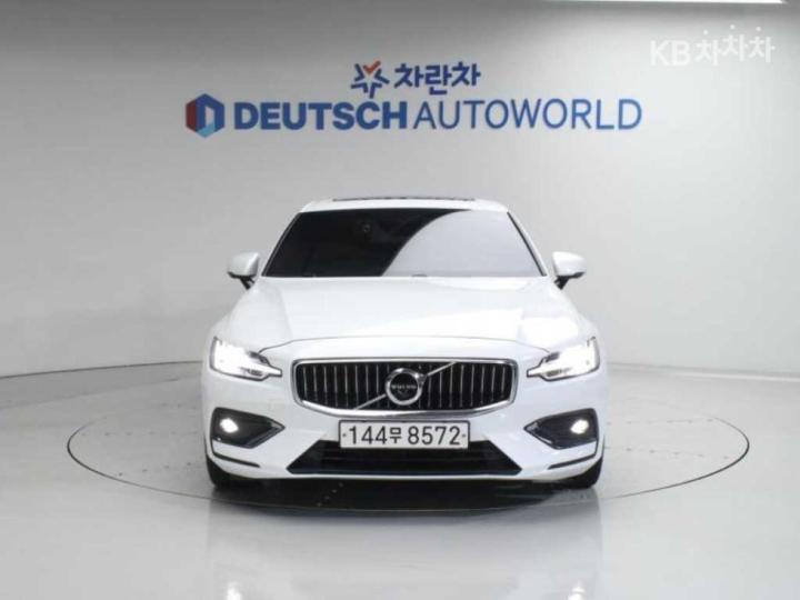 Volvo S60 2.0 B5 Inscription 4