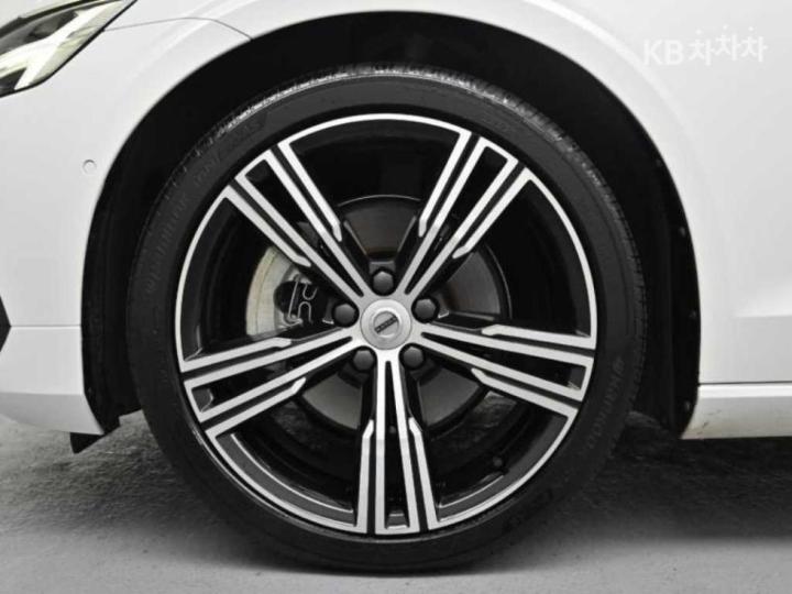 Volvo S60 2.0 B5 Inscription 6