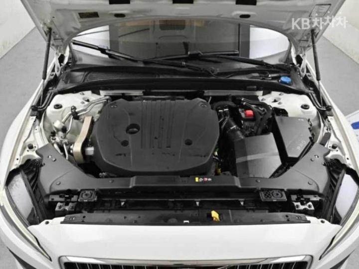 Volvo S60 2.0 B5 Inscription 7