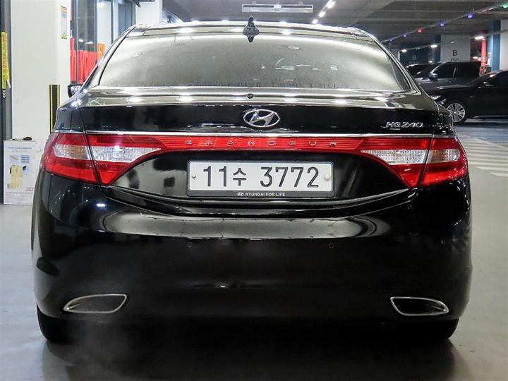Hyundai Grandeur HG HG240 Luxury 6