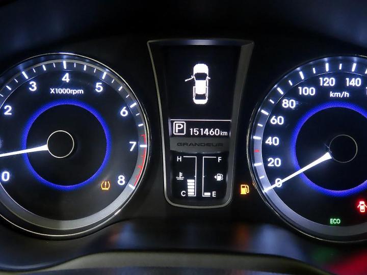Hyundai Grandeur HG HG240 Luxury 9