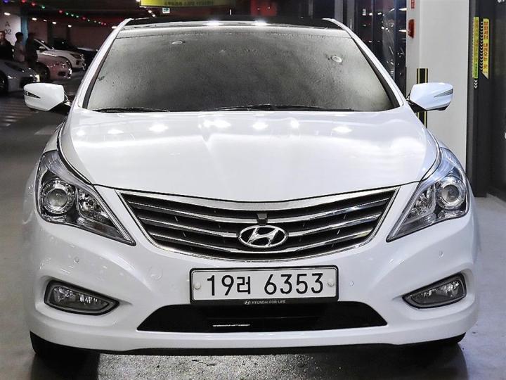 Hyundai Grandeur HG HG330 Celebrity 3