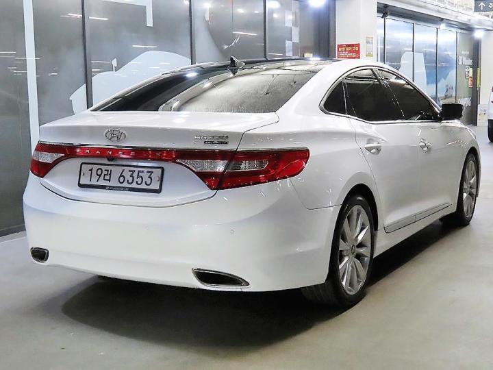 Hyundai Grandeur HG HG330 Celebrity 5