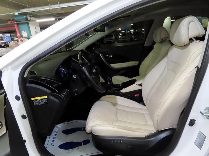 Hyundai Grandeur HG HG330 Celebrity 7