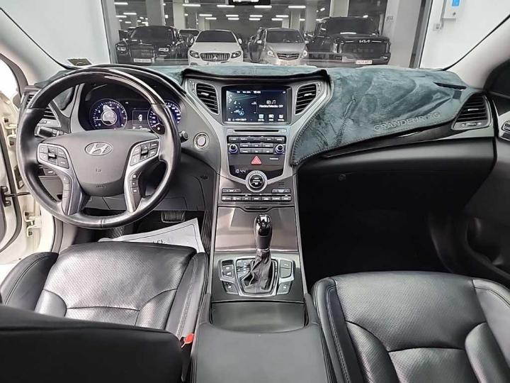 Hyundai Grandeur HG HG240 Modern 8