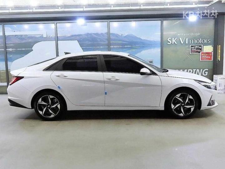 Hyundai Avante CN7 1.6 Gasoline Inspiration 4