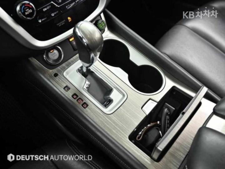 Nissan Murano 2.5 Hybrid Platinum 10