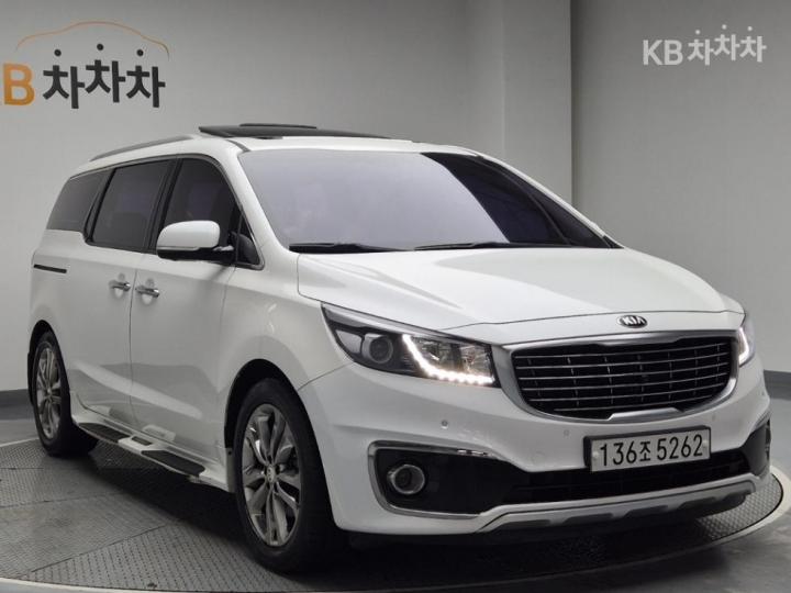 Kia Carnival 2.2 Diesel Noblesse 5