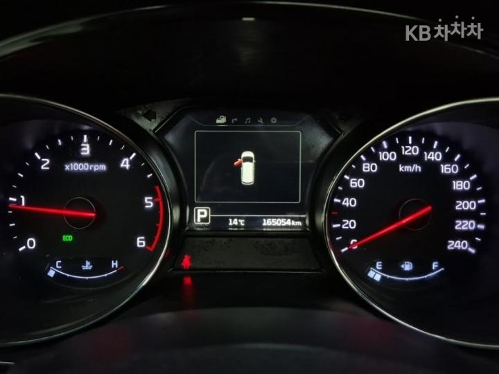 Kia Carnival 2.2 Diesel Noblesse 7