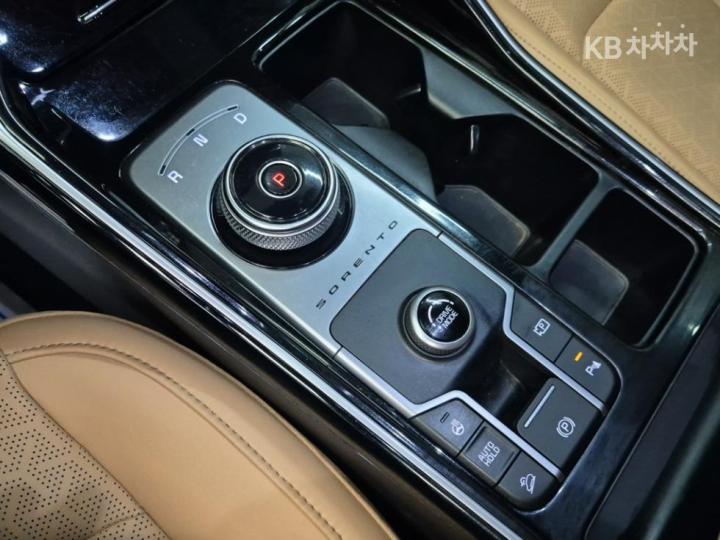Kia Sorento Hybrid 1.6 HEV Prestige 9
