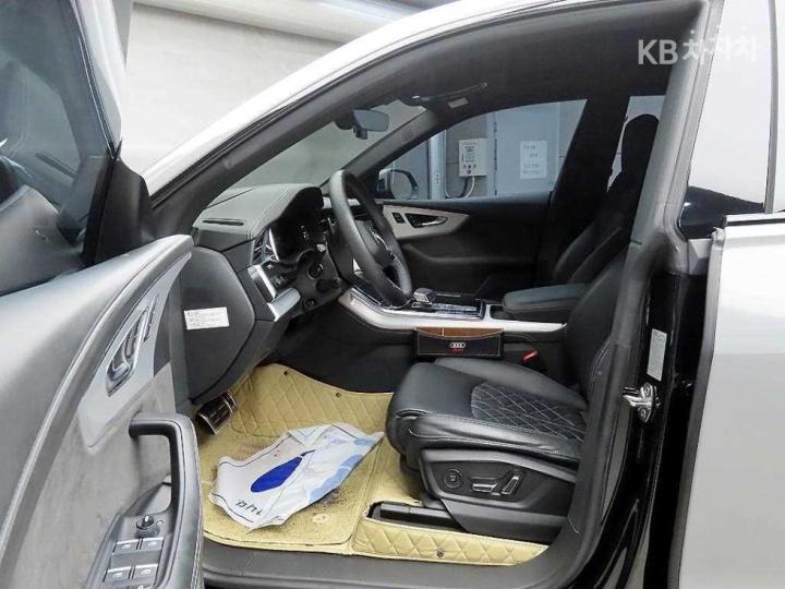 Audi Q8 3.0 50 TDI Quattro Premium 6