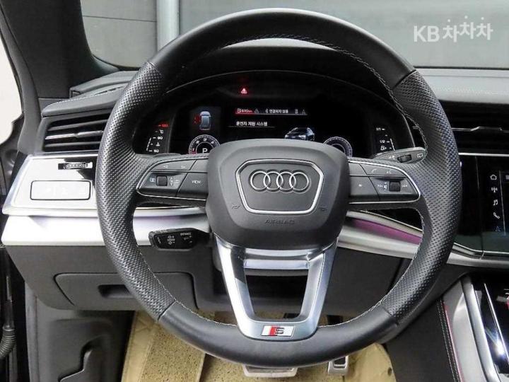 Audi Q8 3.0 50 TDI Quattro Premium 10