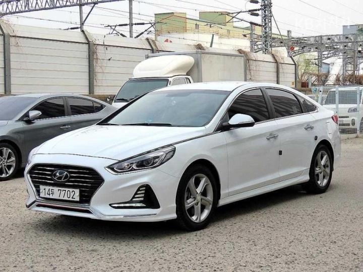 Hyundai Sonata New Rise 2.0 Smart Choice 3