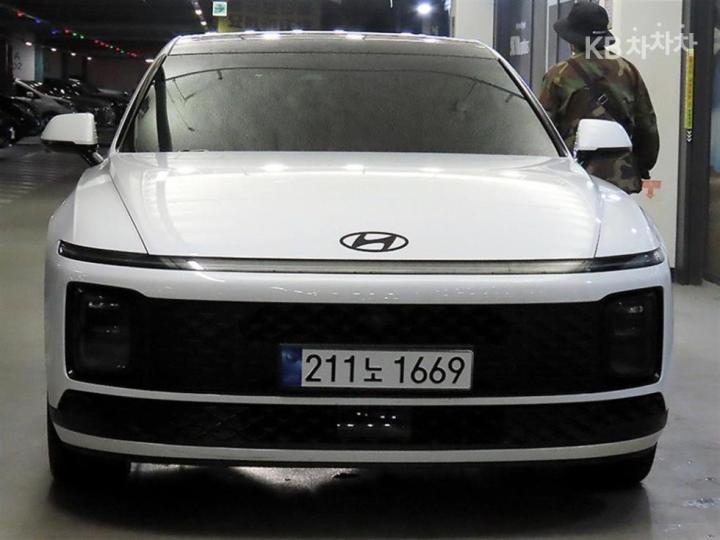 Hyundai Grandeur The 2.5 Gasoline 2WD Calligraphy 3