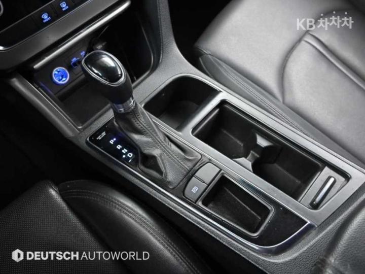 Hyundai Sonata LF LPI Smart 10