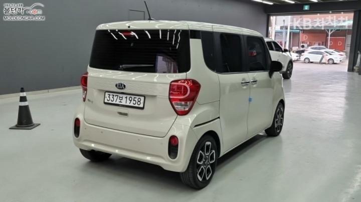 Kia Ray 1.0 Gasoline Prestige 3