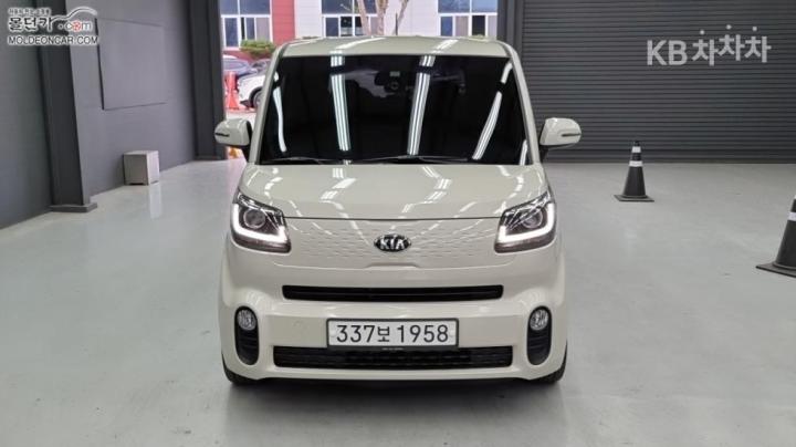 Kia Ray 1.0 Gasoline Prestige 4