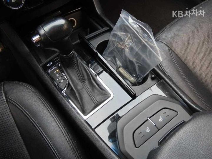 Kia K7 LPI VG270 Prestige 7