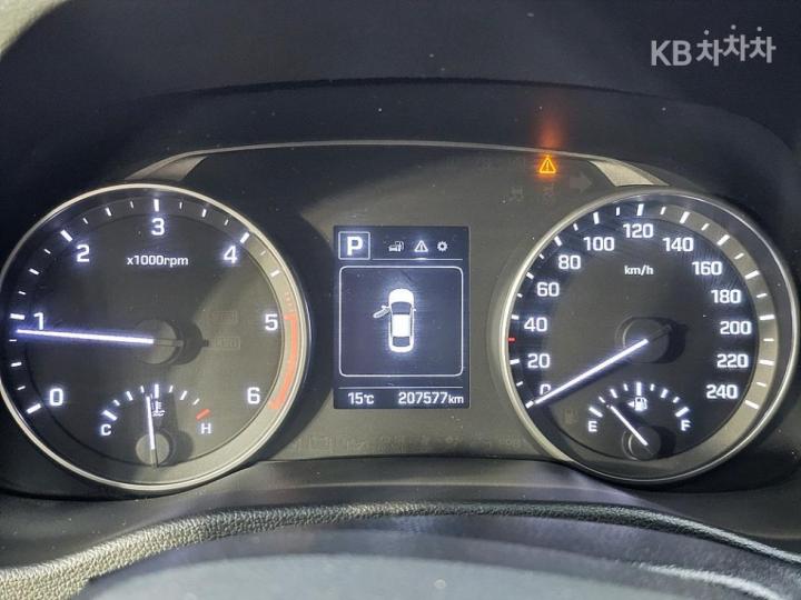 Hyundai Avante AD 1.6 e-VGT Smart 8