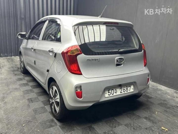 Kia Morning Deluxe 5